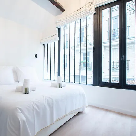 Apartment In - Eiffel Tower Area