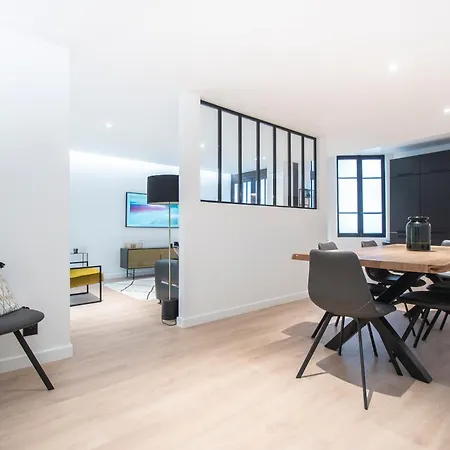Apartment In - Eiffel Tower Area *