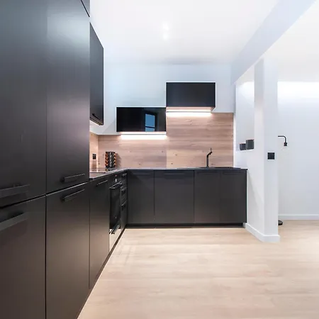 In - Eiffel Tower Area Apartment *